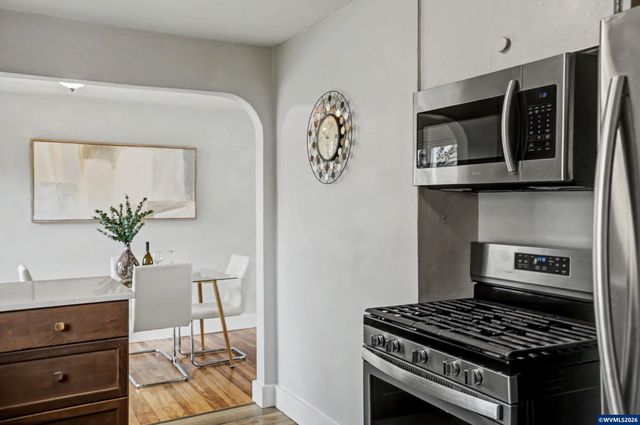 1745 SW 53rd St, Corvallis, OR 97333