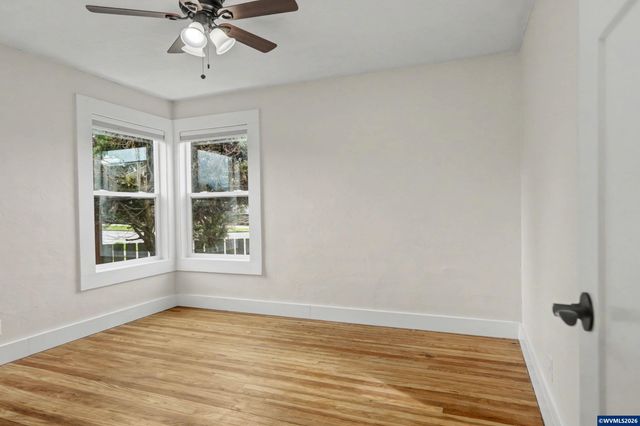 1745 SW 53rd St, Corvallis, OR 97333