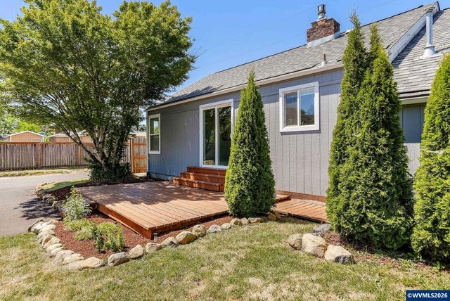 1745 SW 53rd St, Corvallis, OR 97333