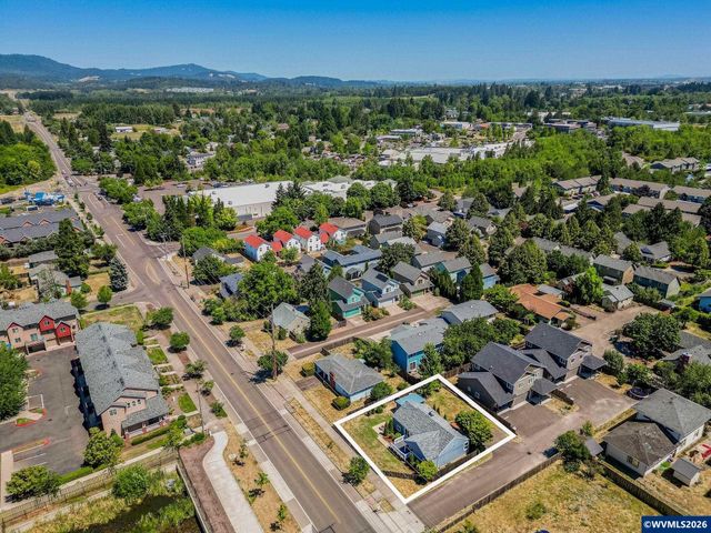 1745 SW 53rd St, Corvallis, OR 97333