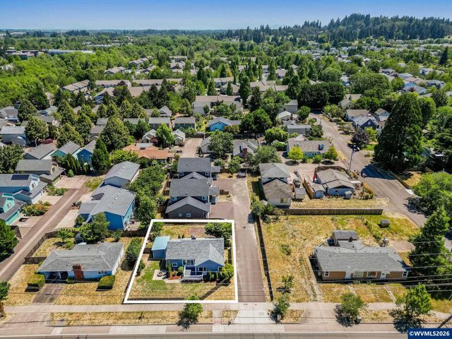 1745 SW 53rd St, Corvallis, OR 97333