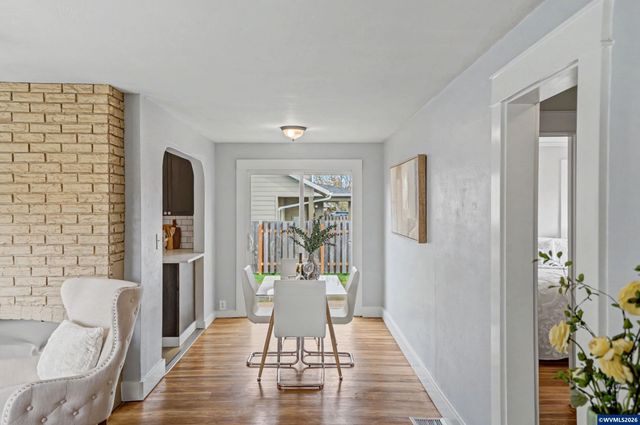 1745 SW 53rd St, Corvallis, OR 97333