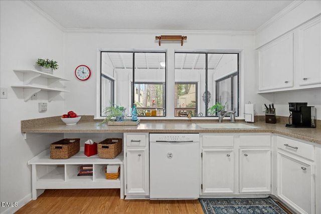 4100 Five Oaks Drive 27, Durham, NC 27707
