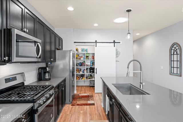 14282 E Hub Drive, Vail, AZ 85641