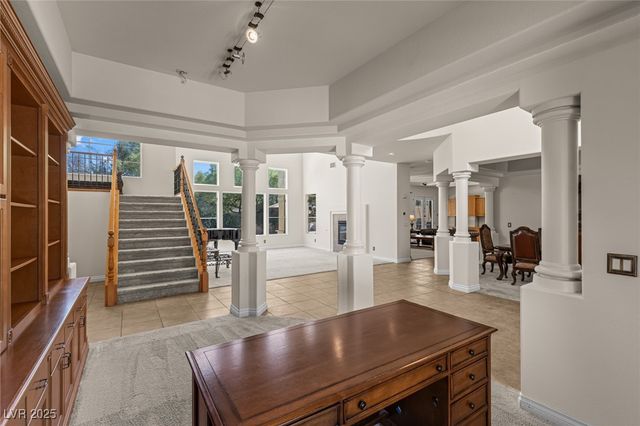 8095 Dark Hollow Place, Las Vegas, NV 89117