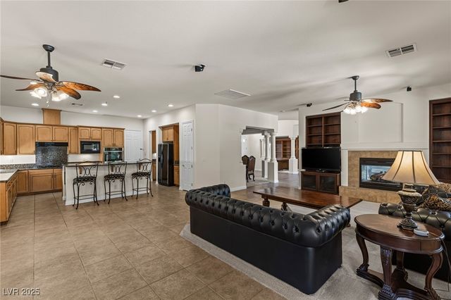 8095 Dark Hollow Place, Las Vegas, NV 89117