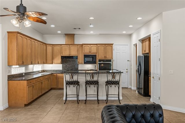 8095 Dark Hollow Place, Las Vegas, NV 89117