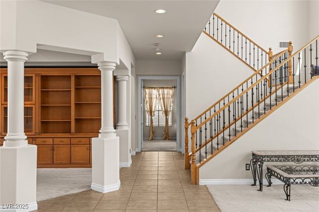 8095 Dark Hollow Place, Las Vegas, NV 89117