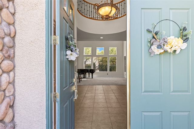 8095 Dark Hollow Place, Las Vegas, NV 89117