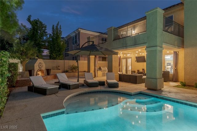 8095 Dark Hollow Place, Las Vegas, NV 89117