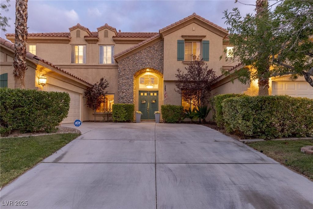8095 Dark Hollow Place, Las Vegas, NV 89117