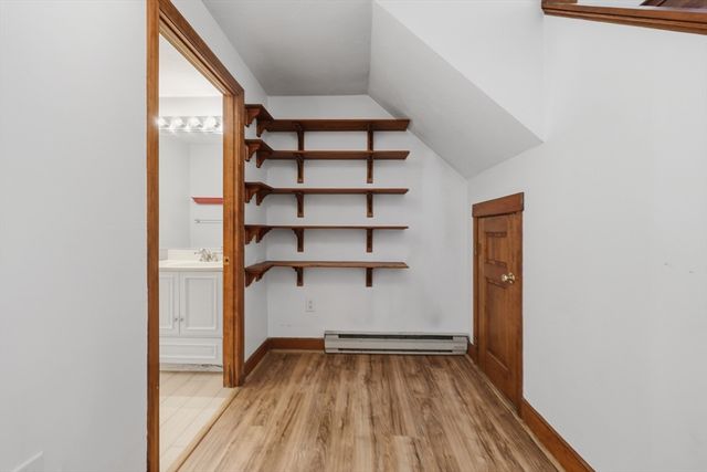 21 Janet Cir 2, Shrewsbury, MA 01545