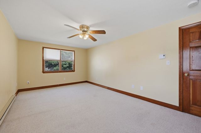 21 Janet Cir 2, Shrewsbury, MA 01545