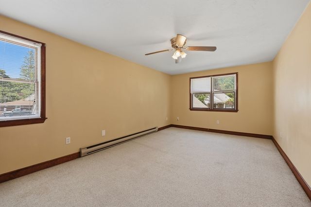 21 Janet Cir 2, Shrewsbury, MA 01545