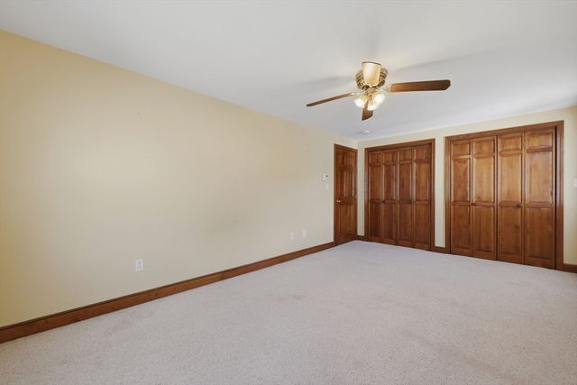 21 Janet Cir 2, Shrewsbury, MA 01545