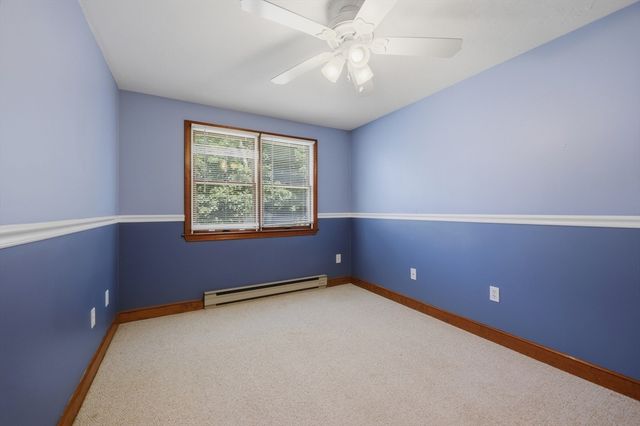 21 Janet Cir 2, Shrewsbury, MA 01545