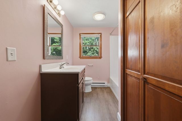 21 Janet Cir 2, Shrewsbury, MA 01545