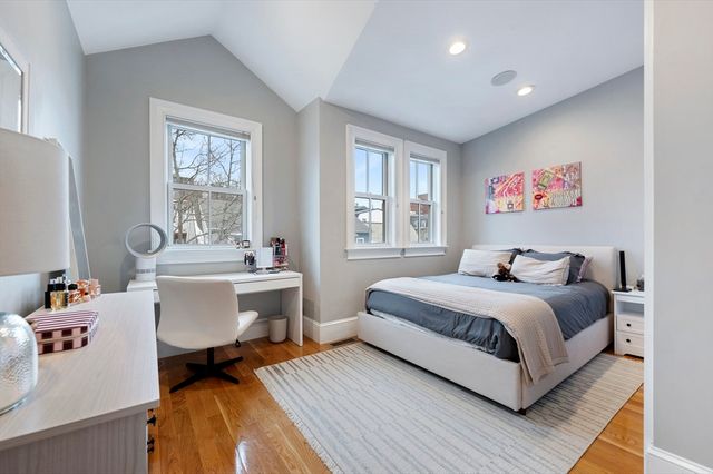 480-482 East 4th Street 4, Boston, MA 02127