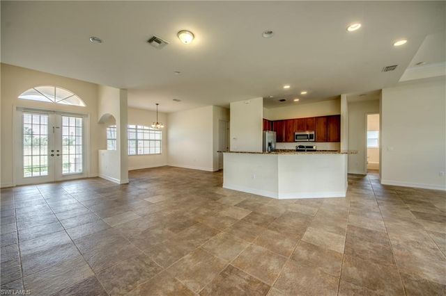 1810 NE 27th ST, Cape Coral, FL 33909