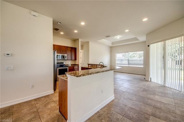 1810 NE 27th ST, Cape Coral, FL 33909