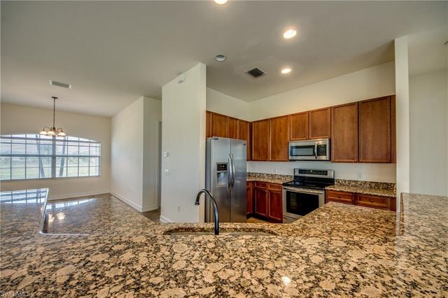 1810 NE 27th ST, Cape Coral, FL 33909