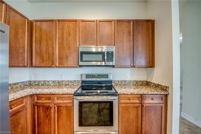 1810 NE 27th ST, Cape Coral, FL 33909