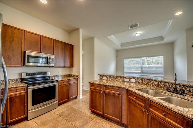 1810 NE 27th ST, Cape Coral, FL 33909