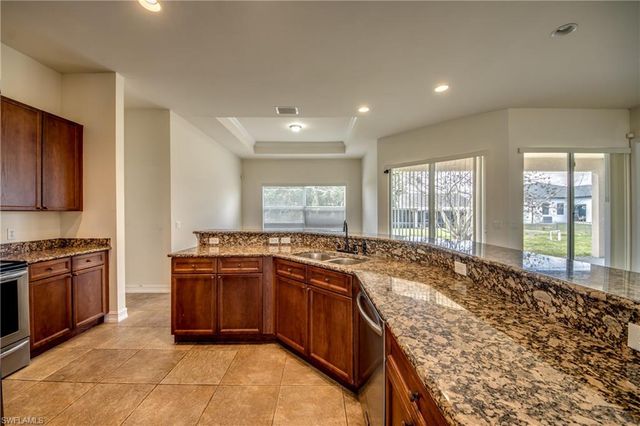 1810 NE 27th ST, Cape Coral, FL 33909