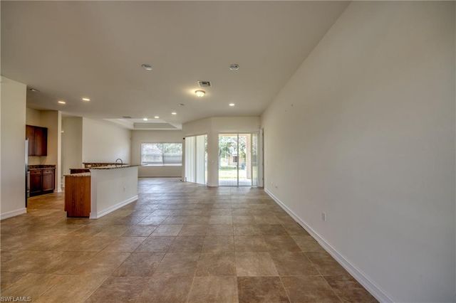 1810 NE 27th ST, Cape Coral, FL 33909