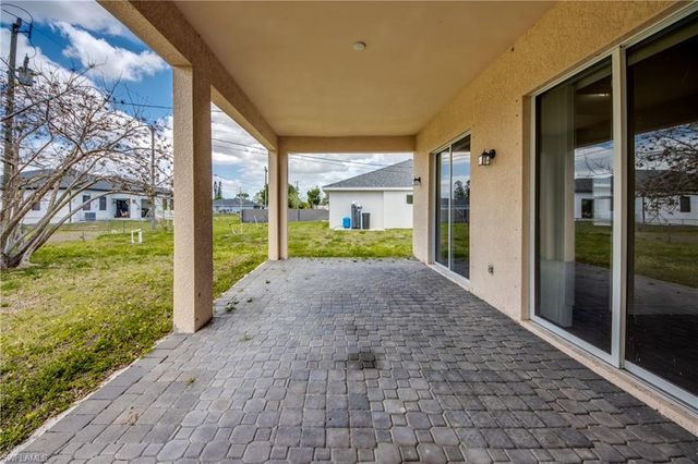 1810 NE 27th ST, Cape Coral, FL 33909