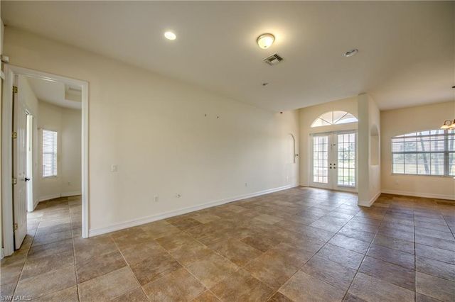 1810 NE 27th ST, Cape Coral, FL 33909