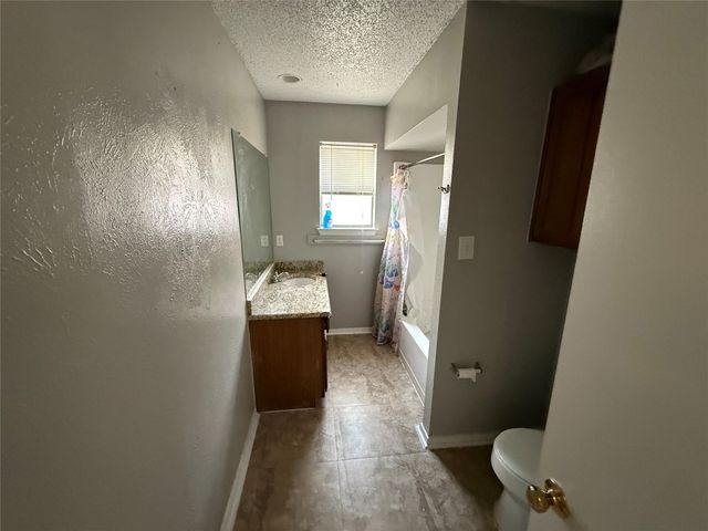 818 Clarissa Place, Garland, TX 75040