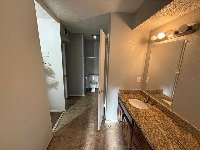 818 Clarissa Place, Garland, TX 75040