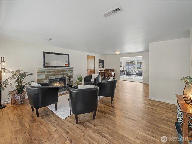 30602 224th Avenue SE, Black Diamond, WA 98010