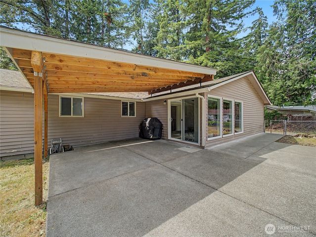 30602 224th Avenue SE, Black Diamond, WA 98010