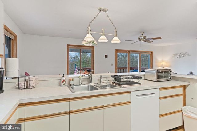 1131 PAGE VALLEY RD, Luray, VA 22835