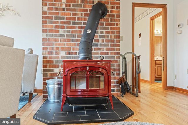 1131 PAGE VALLEY RD, Luray, VA 22835