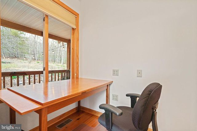 1131 PAGE VALLEY RD, Luray, VA 22835