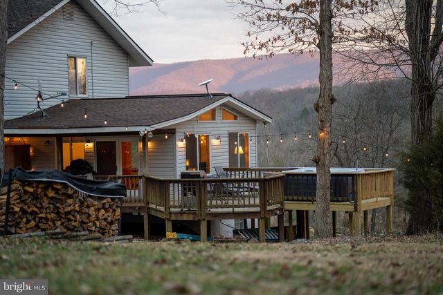 1131 PAGE VALLEY RD, Luray, VA 22835