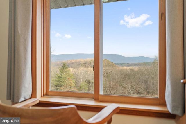 1131 PAGE VALLEY RD, Luray, VA 22835