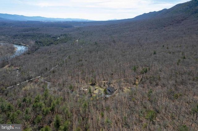 1131 PAGE VALLEY RD, Luray, VA 22835