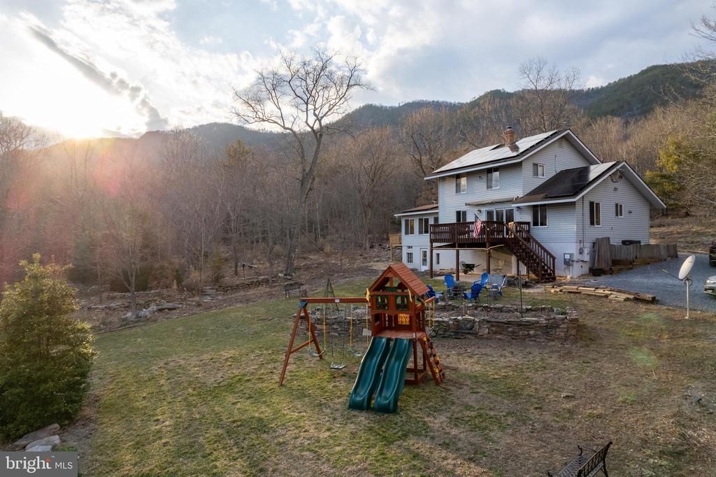 1131 PAGE VALLEY RD, Luray, VA 22835