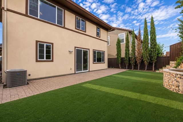 1837 S La Barbera Ave, Mountain House, CA 95391
