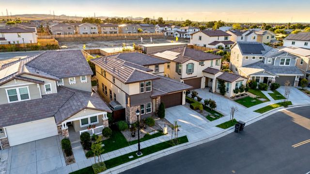 1837 S La Barbera Ave, Mountain House, CA 95391