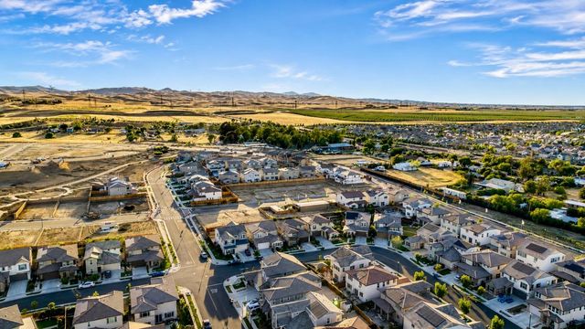 1837 S La Barbera Ave, Mountain House, CA 95391