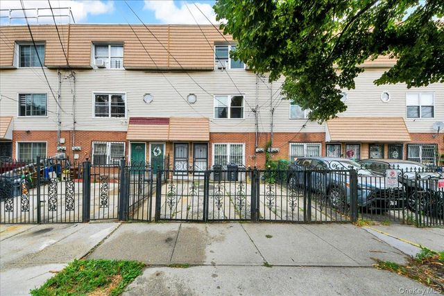 2069 Cicero Avenue, Bronx, NY 10473