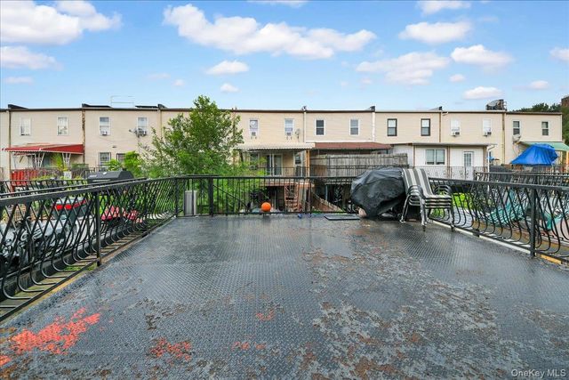 2069 Cicero Avenue, Bronx, NY 10473