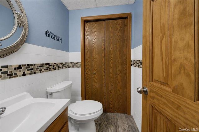 2069 Cicero Avenue, Bronx, NY 10473