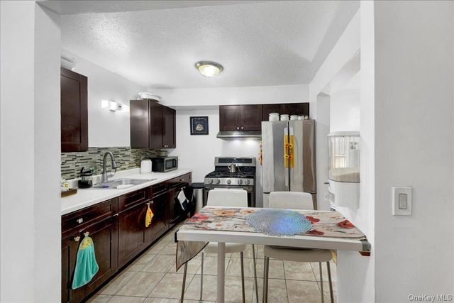 2069 Cicero Avenue, Bronx, NY 10473