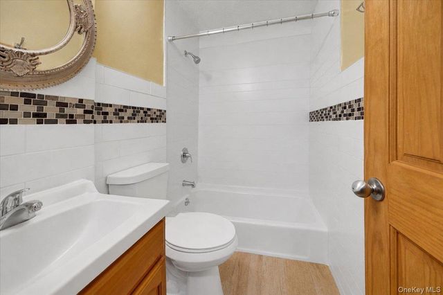2069 Cicero Avenue, Bronx, NY 10473